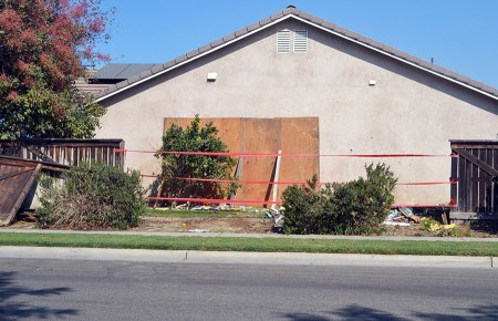Lemoore man dies as suspect, possibly under the influence of drugs, plows vehicle into Lemoore residence Damage to home at Lemoore's Sunset Avenue